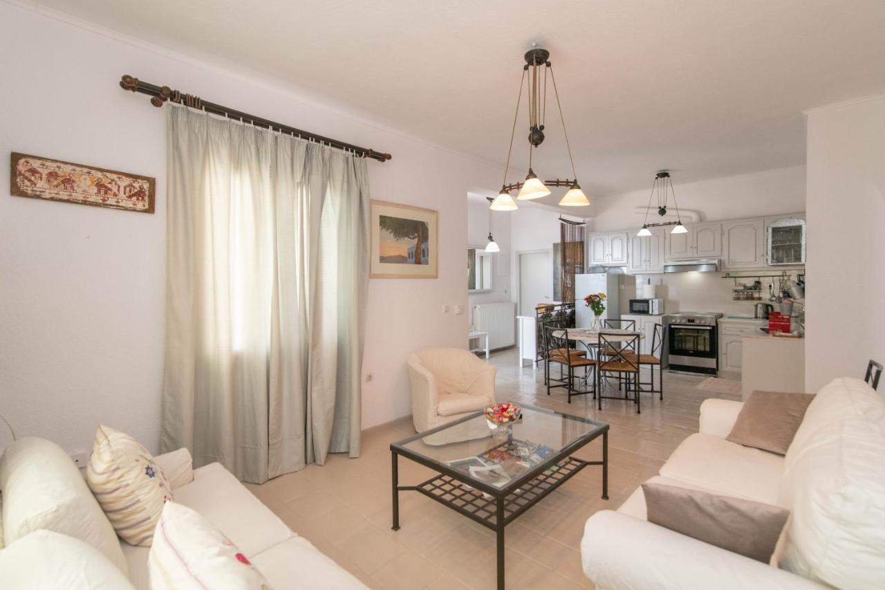 Villa With View Of Agios Ioannis And Pool With Jacuzzi Ngoại thất bức ảnh