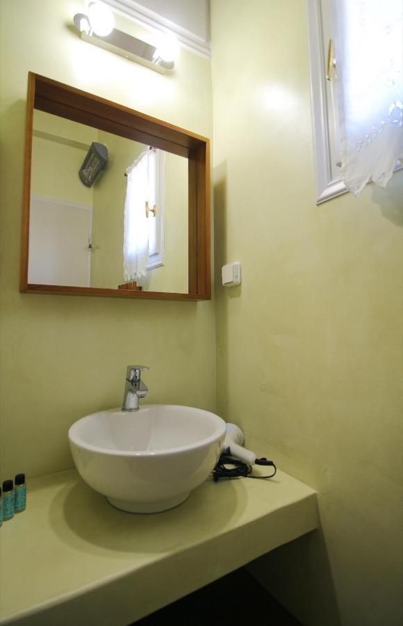 Villa With View Of Agios Ioannis And Pool With Jacuzzi Ngoại thất bức ảnh